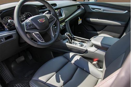 2025 Cadillac XT5 FWD Luxury