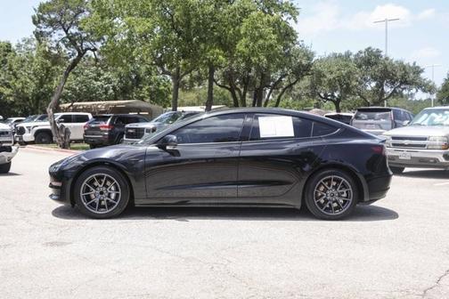 2022 Tesla Model 3 Base