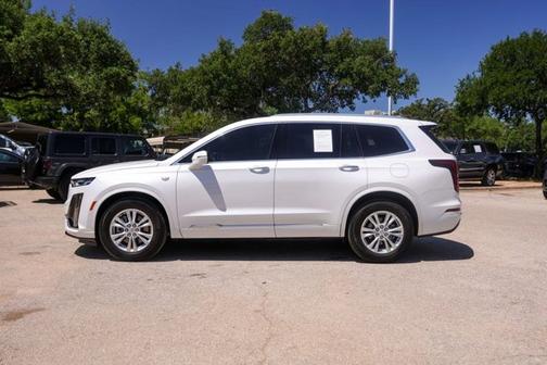 Crystal White Tricoat 2025 Cadillac XT6 FWD Luxury