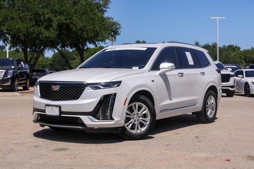 Crystal White Tricoat 2025 Cadillac XT6 FWD Luxury