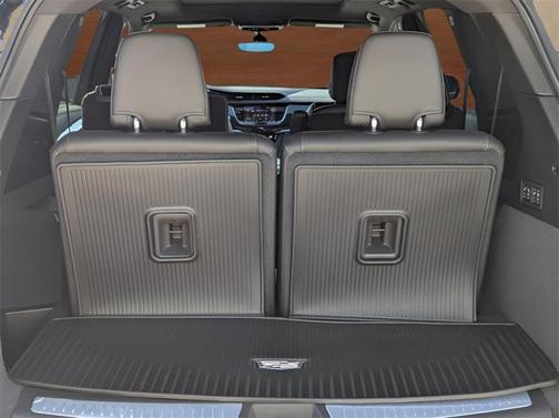 2025 Cadillac XT6 FWD Premium Luxury