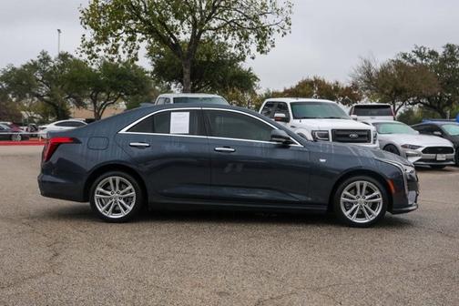 2022 Cadillac CT4 Luxury