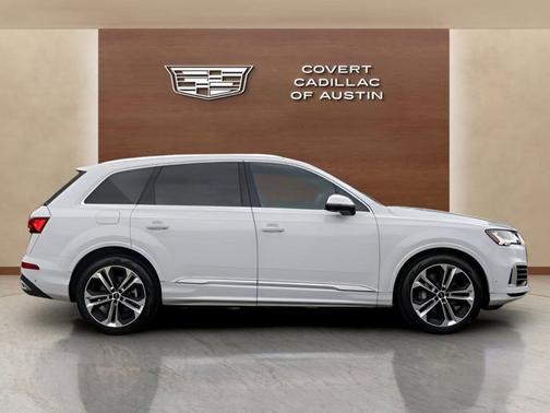 2021 Audi Q7 Premium Plus