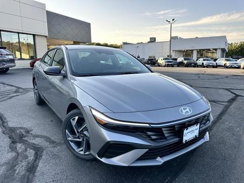 2025 Hyundai ELANTRA Sport