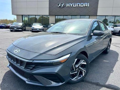 2025 Hyundai ELANTRA Sport