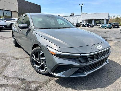 2025 Hyundai ELANTRA Sport