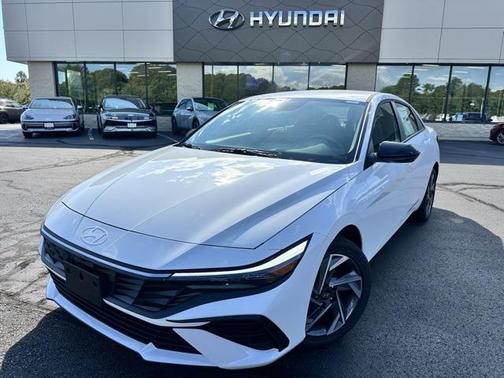 2025 Hyundai ELANTRA Sport