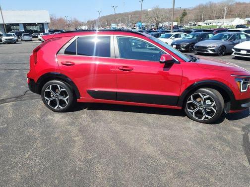 Runway Red 2023 Kia Niro Touring