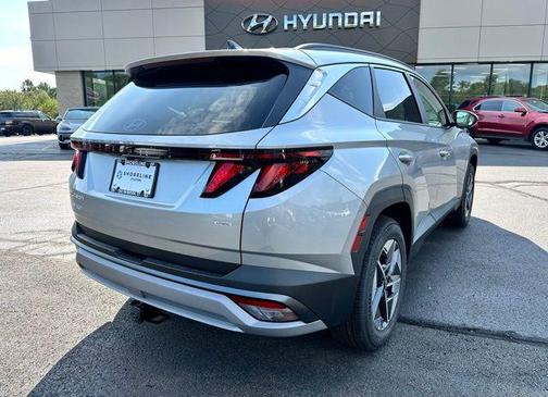Shimmering Silver 2026 Hyundai TUCSON SEL