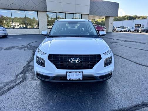 2025 Hyundai VENUE SE