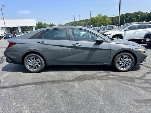 2025 Hyundai ELANTRA HEV Blue