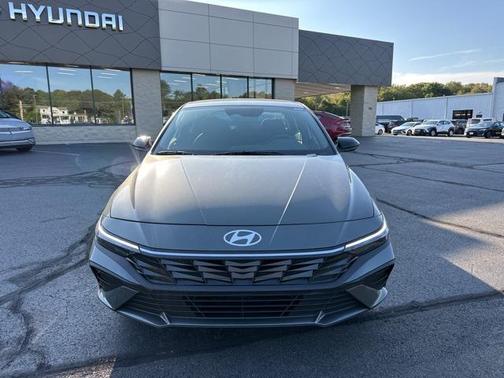2025 Hyundai ELANTRA Sport
