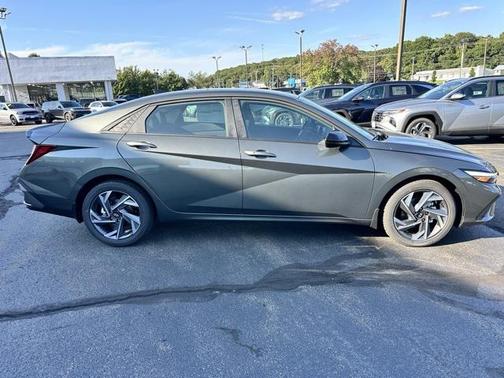 2025 Hyundai ELANTRA Sport