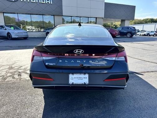 2025 Hyundai ELANTRA Sport