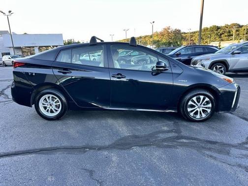 2020 Toyota Prius XLE