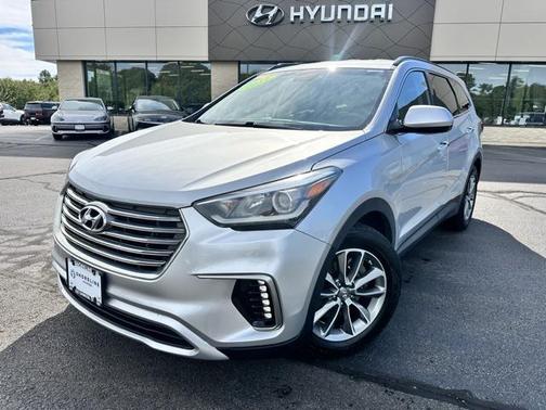 2017 Hyundai SANTA FE SE