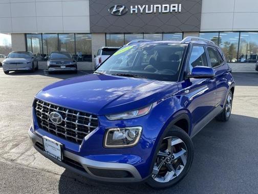2023 Hyundai VENUE SEL