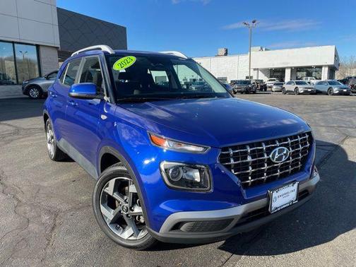 2023 Hyundai VENUE SEL