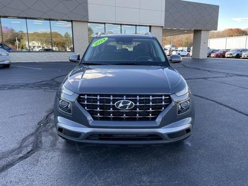 2024 Hyundai VENUE SEL
