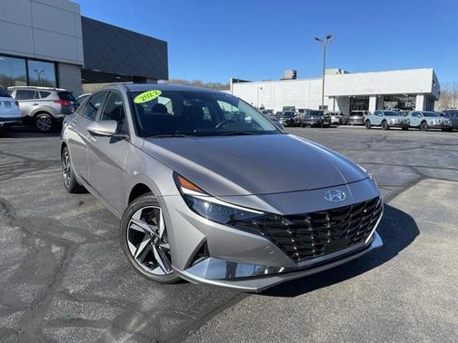 2022 Hyundai ELANTRA HEV Limited