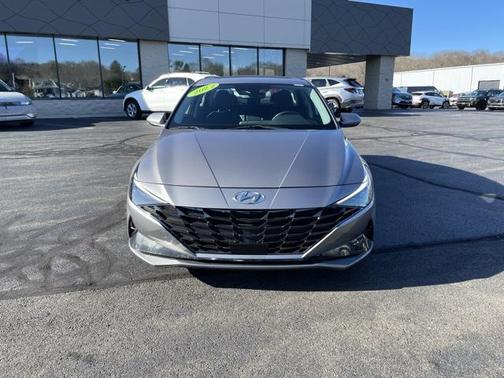 2022 Hyundai ELANTRA HEV Limited