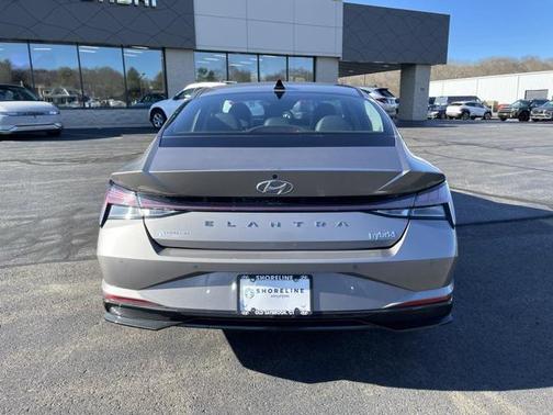 2022 Hyundai ELANTRA HEV Limited