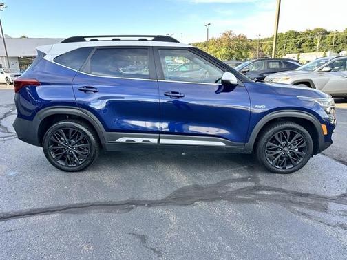 2022 Kia Seltos Nightfall Edition