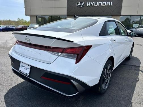 2025 Hyundai ELANTRA Sport