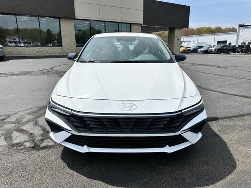 2025 Hyundai ELANTRA Sport