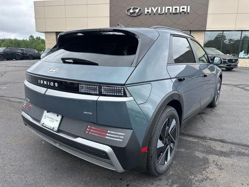2025 Hyundai IONIQ 5 SEL