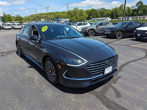 2023 Hyundai SONATA Hybrid Limited