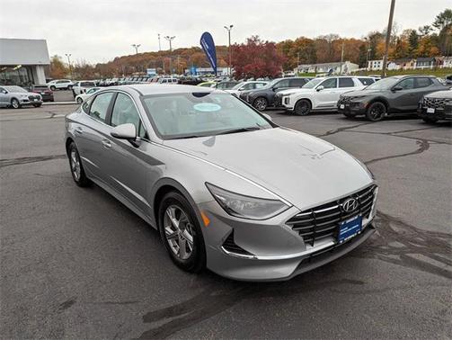 2023 Hyundai SONATA SE