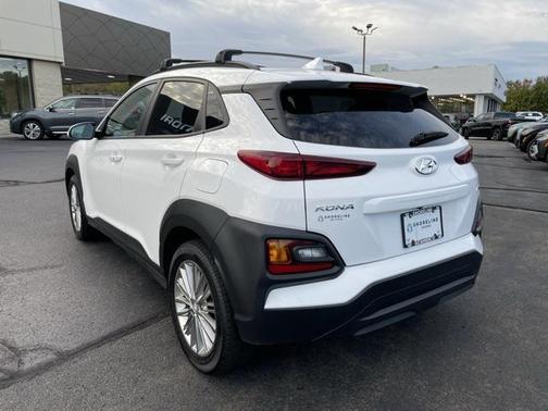 2021 Hyundai KONA SEL Plus