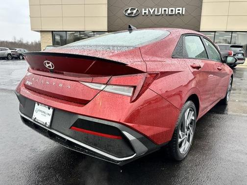 2025 Hyundai ELANTRA Sport