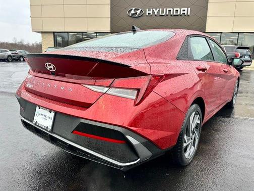 2025 Hyundai ELANTRA Sport
