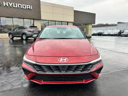 2025 Hyundai ELANTRA Sport