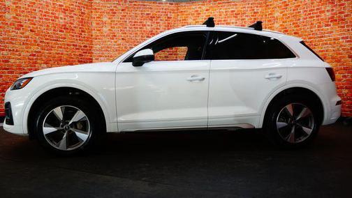White 2023 Audi Q5 40 Premium Plus