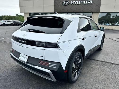 2025 Hyundai IONIQ 5 SEL