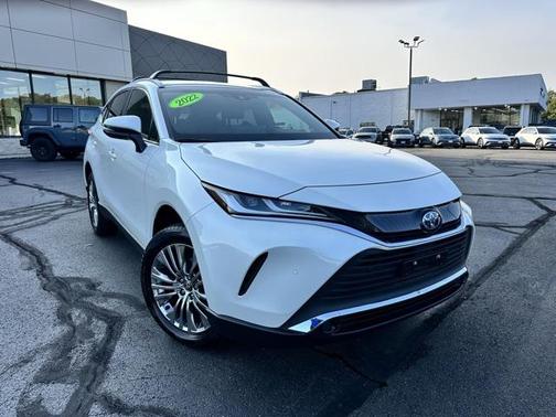 2022 Toyota Venza XLE