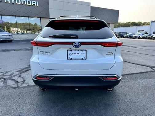 2022 Toyota Venza XLE