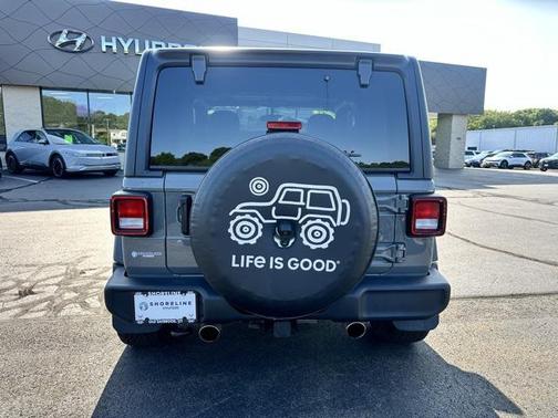 2022 Jeep Wrangler Sport S
