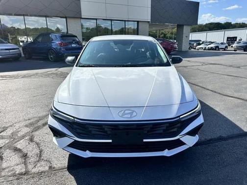 2025 Hyundai ELANTRA Sport