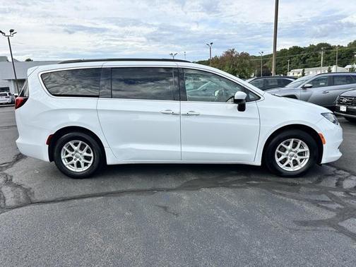 2020 Chrysler Voyager LXI