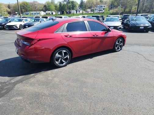 Scarlet Red Pearl 2023 Hyundai ELANTRA Limited