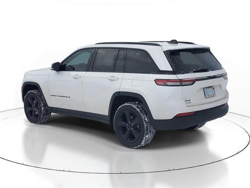 2024 Jeep Grand Cherokee Altitude