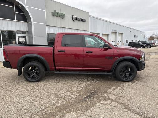 2021 RAM 1500 Classic SLT
