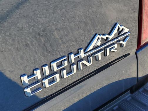 2022 Chevrolet Silverado 2500 High Country