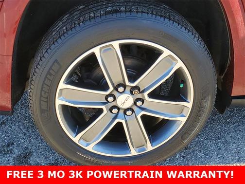 2017 GMC Acadia Denali