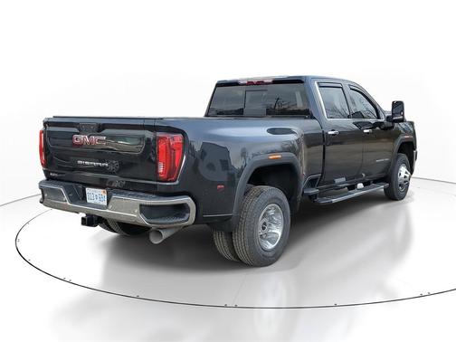 2022 GMC Sierra 3500 SLT