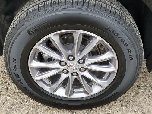 2023 Buick Enclave Essence AWD